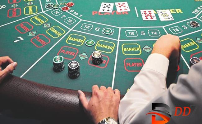 Cách tự học chơi Baccarat